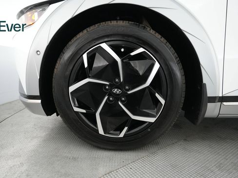 Used 2024 Hyundai Ioniq 5 Limited image 19
