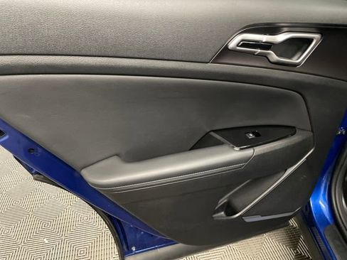 Used 2023 Kia Sportage EX image 21