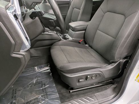 Used 2023 GMC Canyon Elevation w/ Convenience Package AWD/4WD image 12