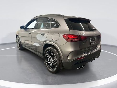 Certified 2025 Mercedes-Benz GLA 250 4MATIC image 2
