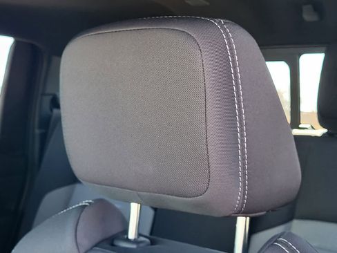 Used 2025 Toyota Tacoma TRD Off-Road w/ TRD Off Road Upgrade Package image 15