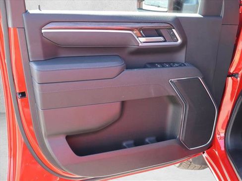 Used 2025 Chevrolet Silverado 2500 LT w/ Safety Package AWD/4WD image 10