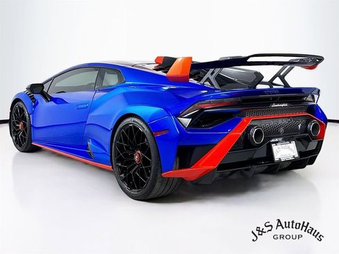 Used 2023 Lamborghini Huracan STO image 5