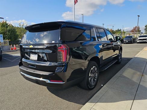 New 2025 Chevrolet Suburban LS w/ Max Trailering Package image 7