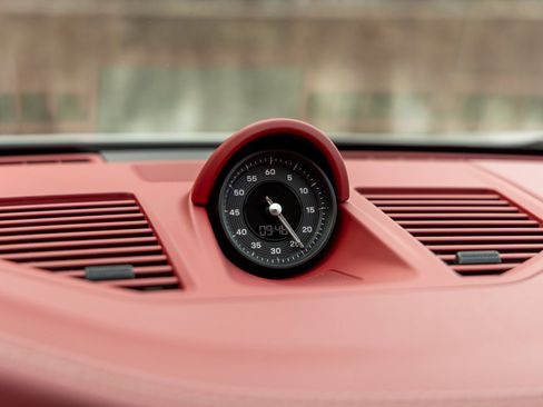 Used 2024 Porsche 911 Targa 4 GTS image 39