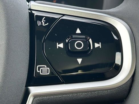 New 2026 Volvo XC60 B5 Plus w/ Protection Package Premier image 23