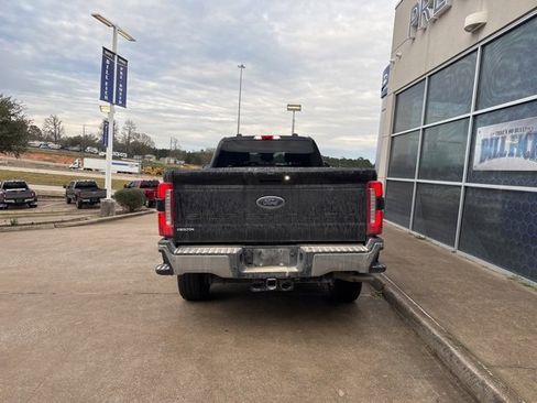 Used 2025 Ford F350 Lariat w/ Chrome Package image 6