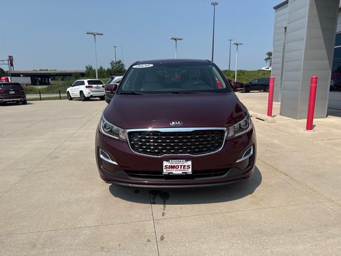 Used 2020 Kia Sedona LX FWD image 2