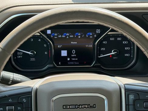 Used 2021 GMC Yukon XL Denali w/ Denali Premium Package AWD/4WD image 19