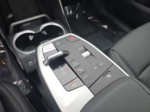 New 2026 BMW X1 xDrive28i w/ Technology Package image 21