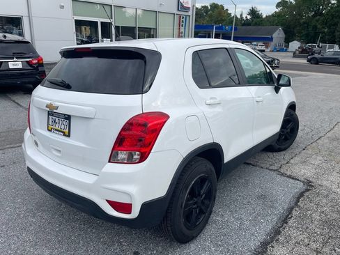 Used 2020 Chevrolet Trax LS w/ Tint and Cruise Package FWD image 8
