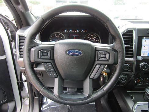 Used 2016 Ford F150 XLT w/ Equipment Group 302A Luxury AWD/4WD image 15