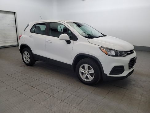 Used 2017 Chevrolet Trax LS AWD/4WD image 11