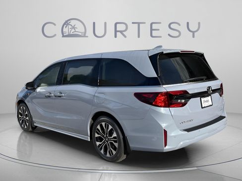 New 2026 Honda Odyssey Elite image 4
