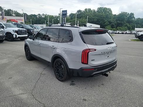 Certified 2022 Kia Telluride SX w/ Nightfall Edition Package AWD/4WD image 5