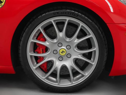 Used 2007 Ferrari 599 GTB Fiorano RWD image 13