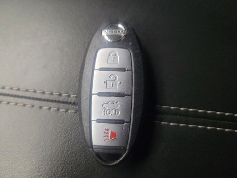 Used 2021 Nissan Sentra S image 32