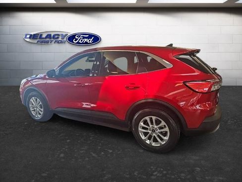 Used 2022 Ford Escape SE w/ Convenience Package AWD/4WD image 3