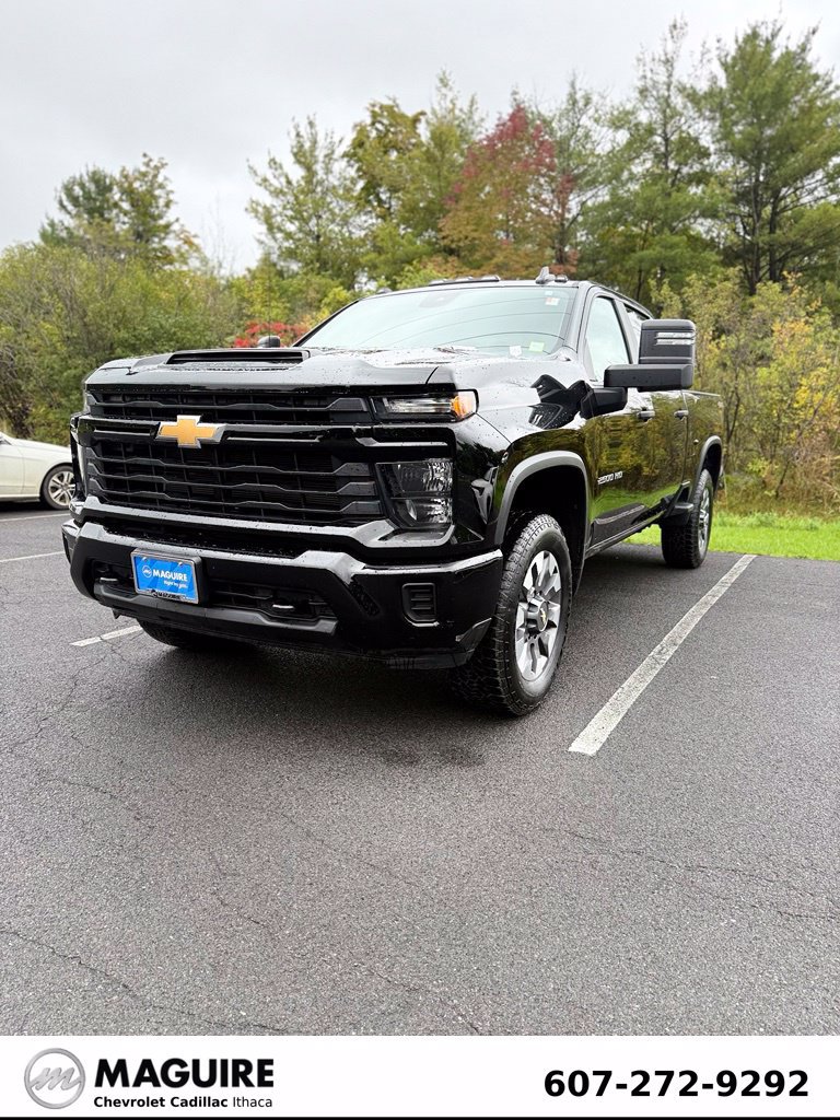 Used 2024 Chevrolet Silverado 2500 Custom w/ Custom Convenience Package AWD/4WD image 1