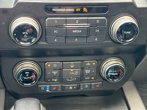 Used 2019 Ford F150 Raptor w/ Equipment Group 802A Luxury image 23