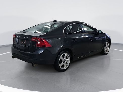 Used 2012 Volvo S60 T5 image 3