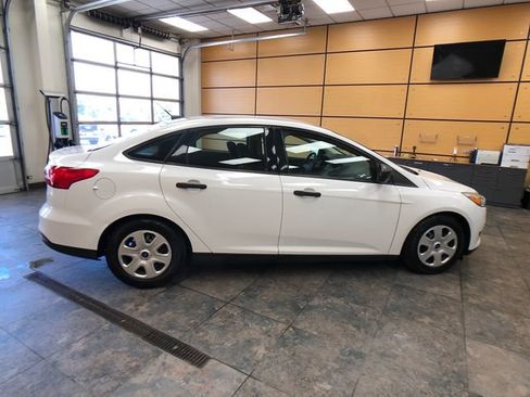 Used 2015 Ford Focus S FWD image 8