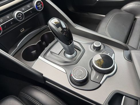 Used 2019 Alfa Romeo Giulia Ti Sport w/ Quick Order Package 22S Sport image 33