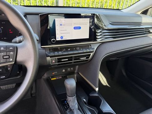 Used 2026 Toyota Camry LE w/ Convenience Package FWD image 16