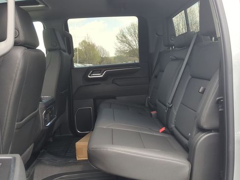 New 2026 GMC Sierra 2500 SLT w/ SLT Premium Package image 26