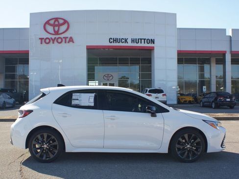 Used 2026 Toyota Corolla XSE FWD image 11