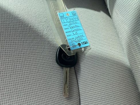 Used 2020 Toyota Corolla LE image 78