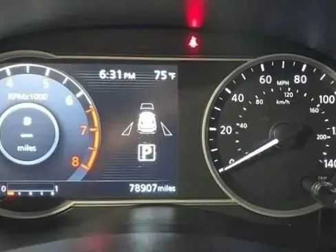 Used 2018 Nissan Kicks SV w/ Exterior Package FWD image 28