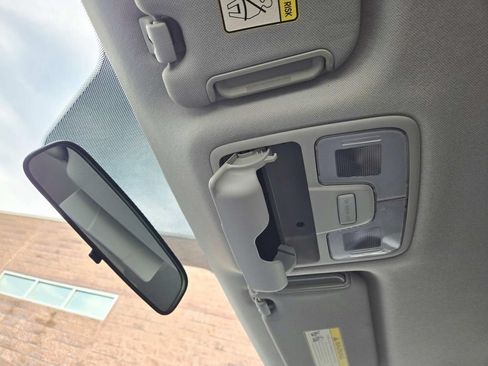 Used 2010 Hyundai Tucson GLS w/ Popular Equipment Pkg 2 FWD image 28