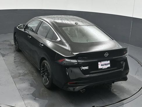Used 2026 Nissan Sentra SR w/ Floor Mat Package FWD image 38