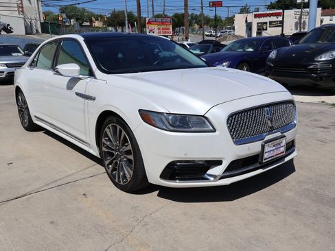 Used 2017 Lincoln Continental Select FWD image 1