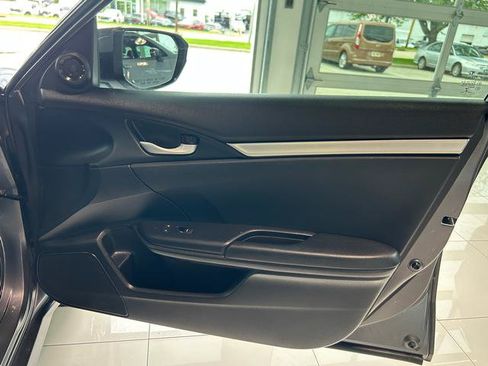 Used 2019 Honda Civic Sport image 22