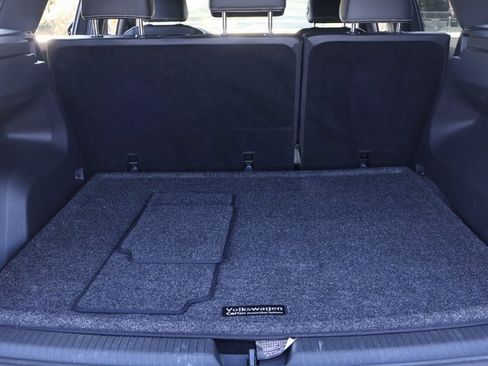 Certified 2023 Volkswagen Atlas Cross Sport SE image 16