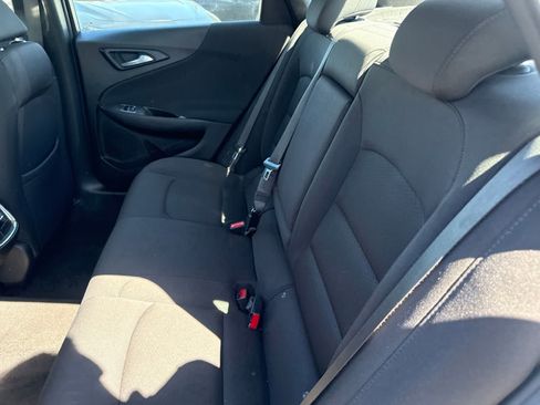 Used 2022 Chevrolet Malibu LT FWD image 18