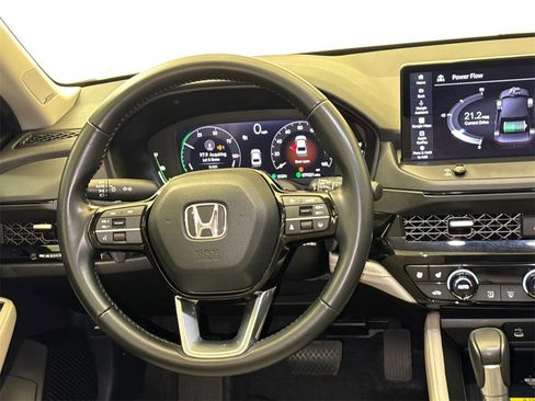 Used 2023 Honda Accord Touring image 16