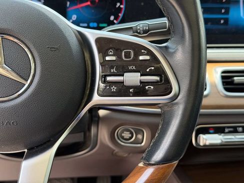 Used 2021 Mercedes-Benz GLS 450 4MATIC image 12