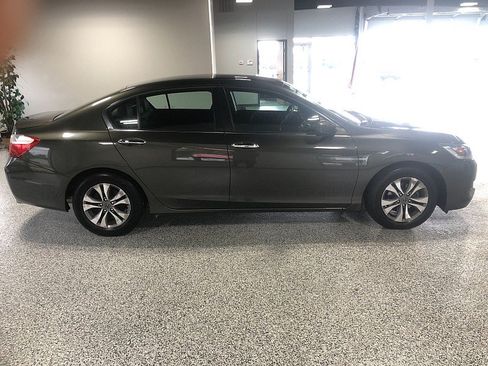 Used 2015 Honda Accord LX image 9