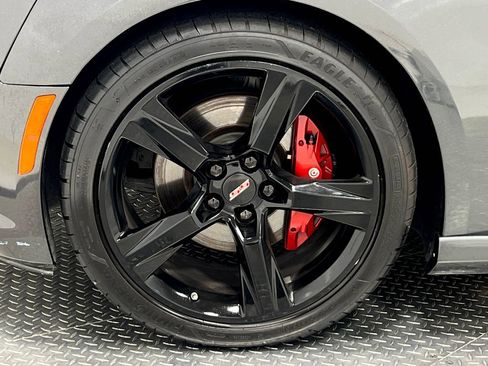 Used 2017 Chevrolet Camaro SS w/ LPO, Ground Effects Package RWD image 32