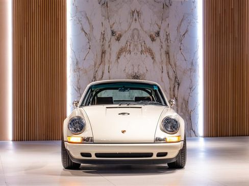 Used 1990 Porsche 911 Carrera image 2