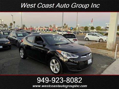 Used 2015 Hyundai Veloster RE:FLEX image 2