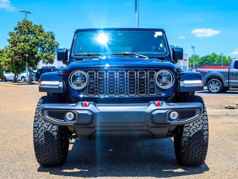 Used 2026 Jeep Wrangler Unlimited Rubicon w/ Xtreme 35 Tire Package AWD/4WD image 3