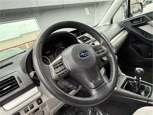 Used 2014 Subaru Forester 2.5i Premium w/ Protection Package #1 AWD/4WD image 9