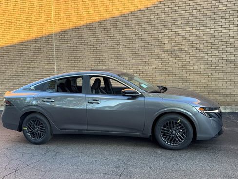 New 2026 Nissan Sentra SV w/ SV Convenience Package FWD image 17