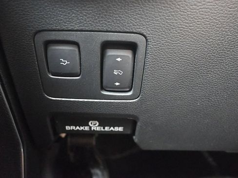 Used 2019 Ford F350 Lariat w/ Lariat Ultimate Package AWD/4WD image 21
