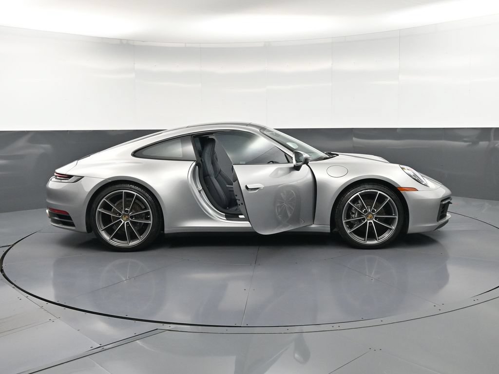 Certified 2020 Porsche 911 Carrera RWD image 31