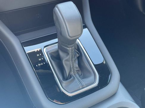 New 2025 Subaru Forester Limited w/ Popular Package image 17